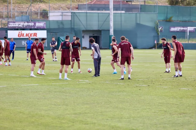 Trabzonspor Kasımpaşa Maçına Hazırlanırken Sürpriz Gelişmeler Yaşandı