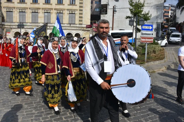 Trabzon'da Kültür Rüzgarı: Horon ve Müzik Şöleni Başladı