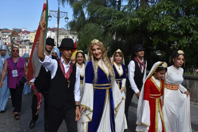 Trabzon'da Kültür Rüzgarı: Horon ve Müzik Şöleni Başladı