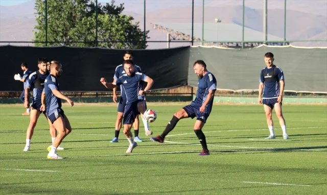 Erzurumspor FK'nın Zirve Yarışı İçin Hedefi Büyük