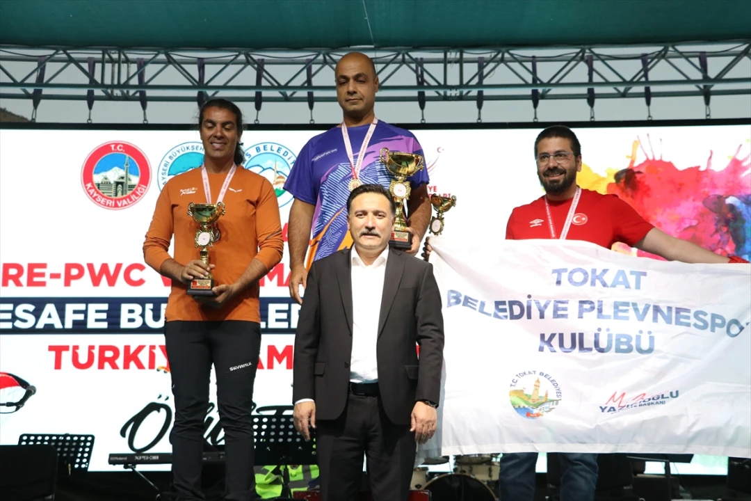 Kayseri Yamaç Paraşütü Şampiyonası Rüzgarı Esti: Nefes Kesen Final