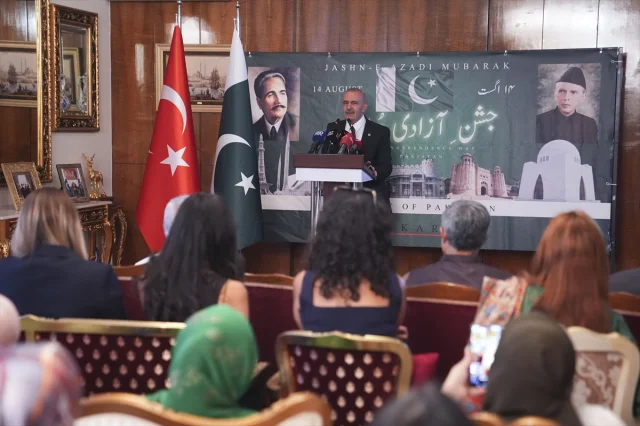 Pakistan'ın Bağımsızlık Günü Ankara'da Coşkuyla Kutlandı