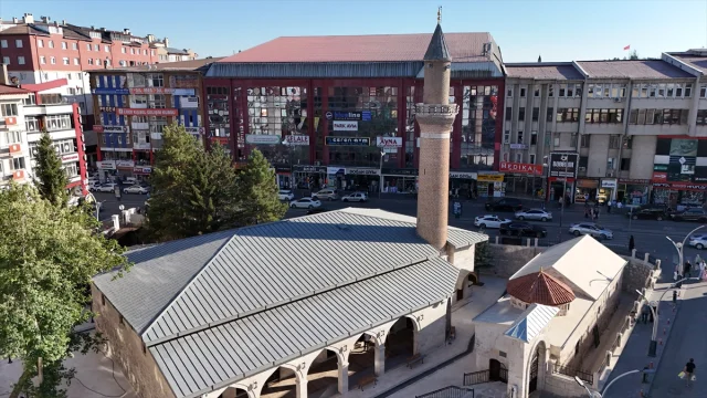 Sivas'taki Tarihi Cami Yeniden Açılıyor: Restorasyonun Ardından Merakla Beklenen Açılış