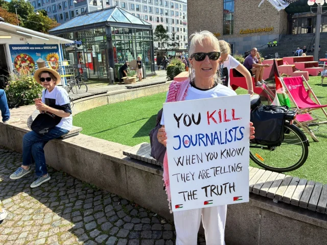 Stockholm'de İsrail'e Tepkiler Yükseliyor: Gazeteciler Gazze'deki Ölümleri Protesto Etti