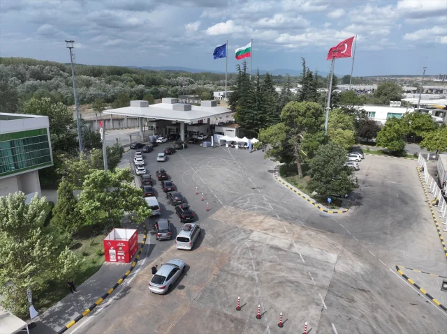 Kapıkule'de Dönüş Yolu Hüznü Artıyor: Gurbetçilerin Yolculuk Anıları