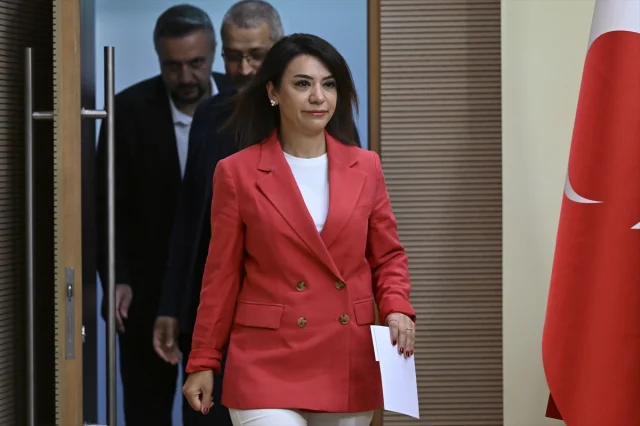 Turizm Çalışanlarının Mola Hakkı Tartışma Yaratıyor