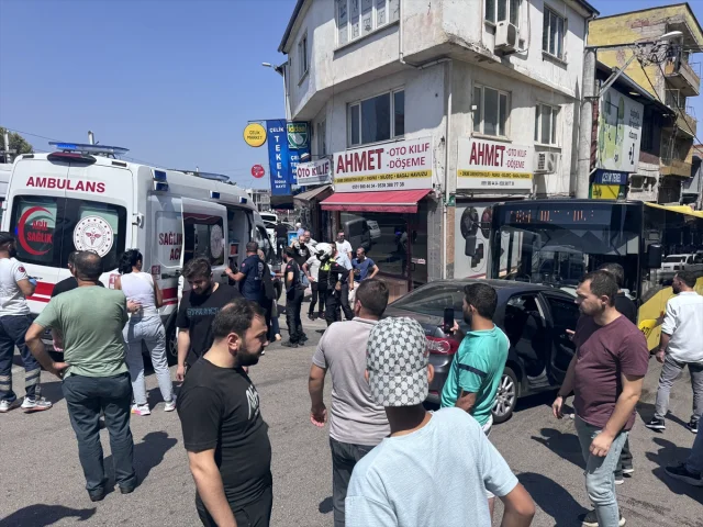 Bursa Trafik Kazası: Yolcu Otobüsü Otomobille Çarpıştı, 6 Yaralı Var