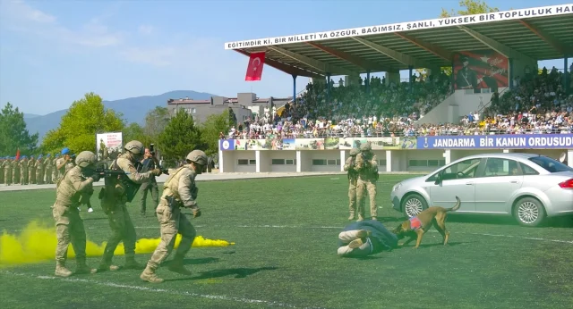 Karabük'te Heyecan Dolu Mezuniyet: 1619 Uzman Erbaş Jandarma ve Sahil Güvenlik'e Katıldı
