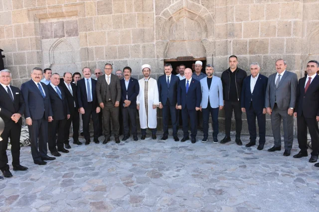 Erzurum'un Kadim Mescidinde Unutulmaz Buluşma