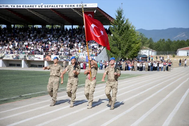 Karabük'te Heyecan Dolu Mezuniyet: 1619 Uzman Erbaş Jandarma ve Sahil Güvenlik'e Katıldı