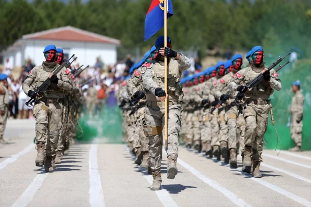 Karabük'te Heyecan Dolu Mezuniyet: 1619 Uzman Erbaş Jandarma ve Sahil Güvenlik'e Katıldı