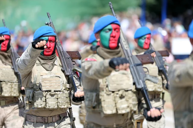 Karabük'te Heyecan Dolu Mezuniyet: 1619 Uzman Erbaş Jandarma ve Sahil Güvenlik'e Katıldı