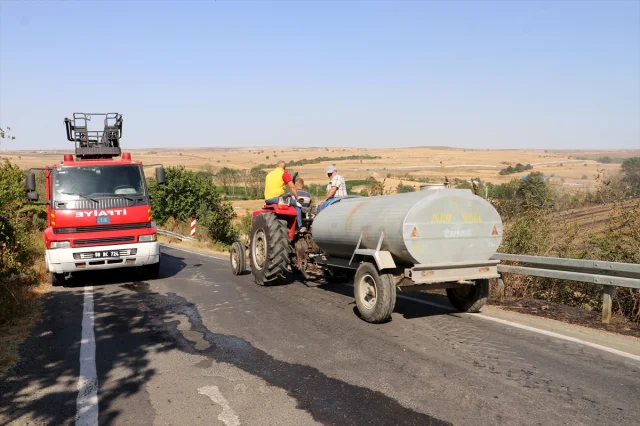 Tekirdağ'da Tehlike Doludizgin: Tarla Yangını Korkuttu