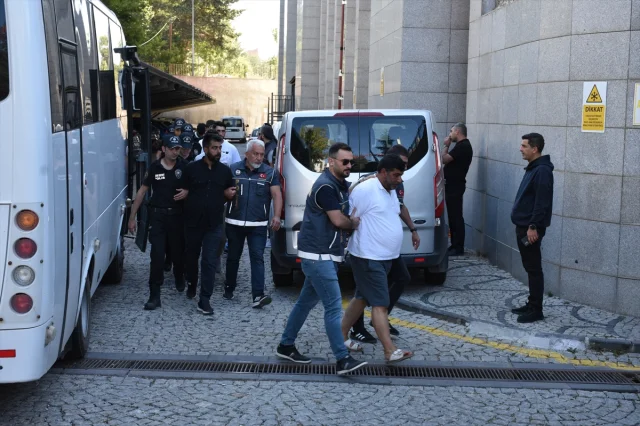 Erzurum'da Kanlı Gece: İki Kardeşten Biri Hayatını Kaybetti, Beş Kişi Tutuklandı