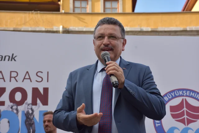 Trabzon'da Dünya Barışına Horonlu Çağrı