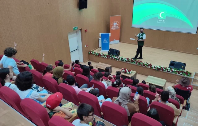 Yeşilay'dan Bağımlılığa Karşı İnovatif Hamle: Gençlik Eğitim...