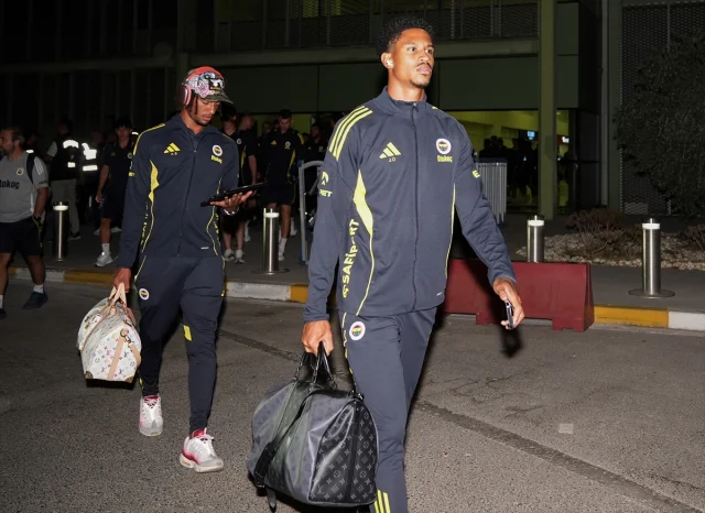 Fenerbahçe'nin İzmir Yolculuğunda Taraftar Coşkusu