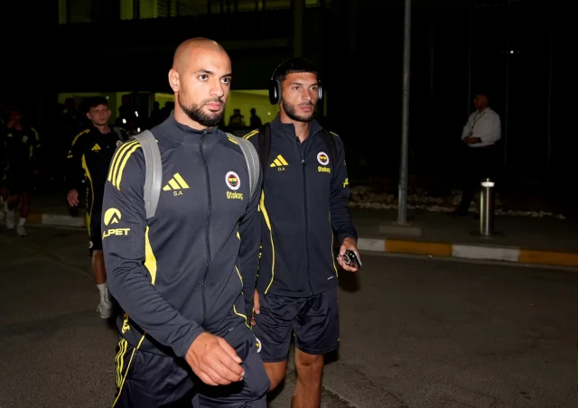 Fenerbahçe'nin İzmir Yolculuğunda Taraftar Coşkusu