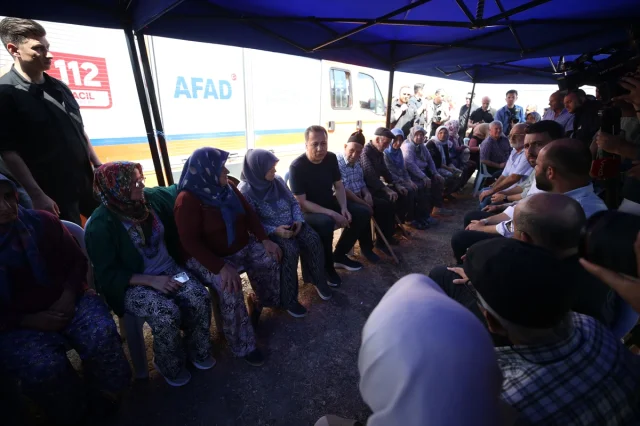 İçişleri Bakanı Yerlikaya'dan Sındırgı Açıklamaları: Hasar Tespiti ve Yardım Süreci Nasıl İlerliyor?