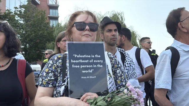 Berlin'de Gazze'de Öldürülen Gazeteciler İçin Duygu Dolu Anma