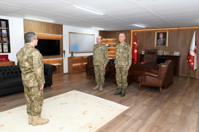 Askeri Komutanlıkta Tarihi Devir Teslim: Yeni Dönem Başladı