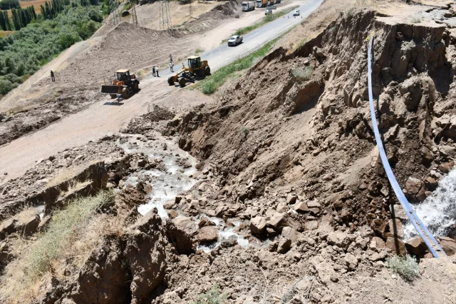 Batman'da Kara Yolu Trafiğe Kapandı Sürpriz Gelişmeler Var