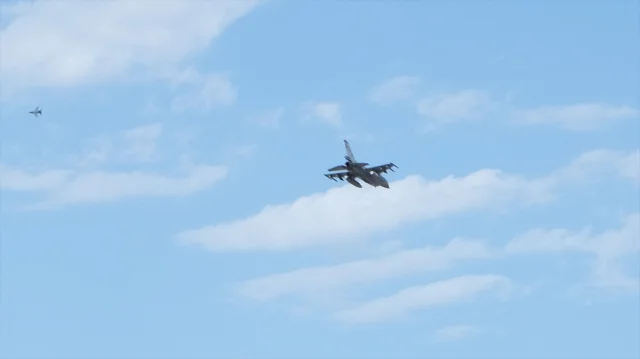 Çankırı'da Tuz Festivalinde Nefes Kesen F-16 Gösterisi
