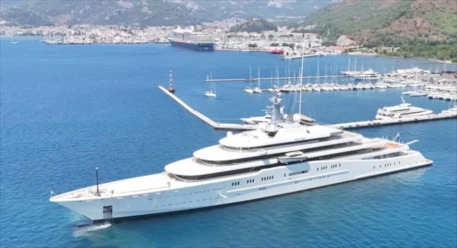 Roman Abramoviç'in Dev Yatı Eclipse Marmaris'ten Ayrıldı: İş...