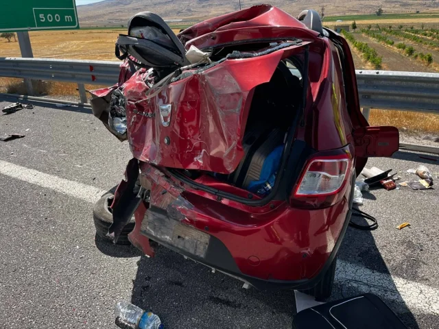 Niğde'de Kara Yolunda Korkunç Kaza! Hayatını Kaybeden ve Yaralananlar Var