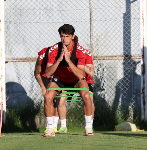 Sivasspor'un Bodrum FK Maçı Öncesi Sürpriz Kamp Motivasyonu