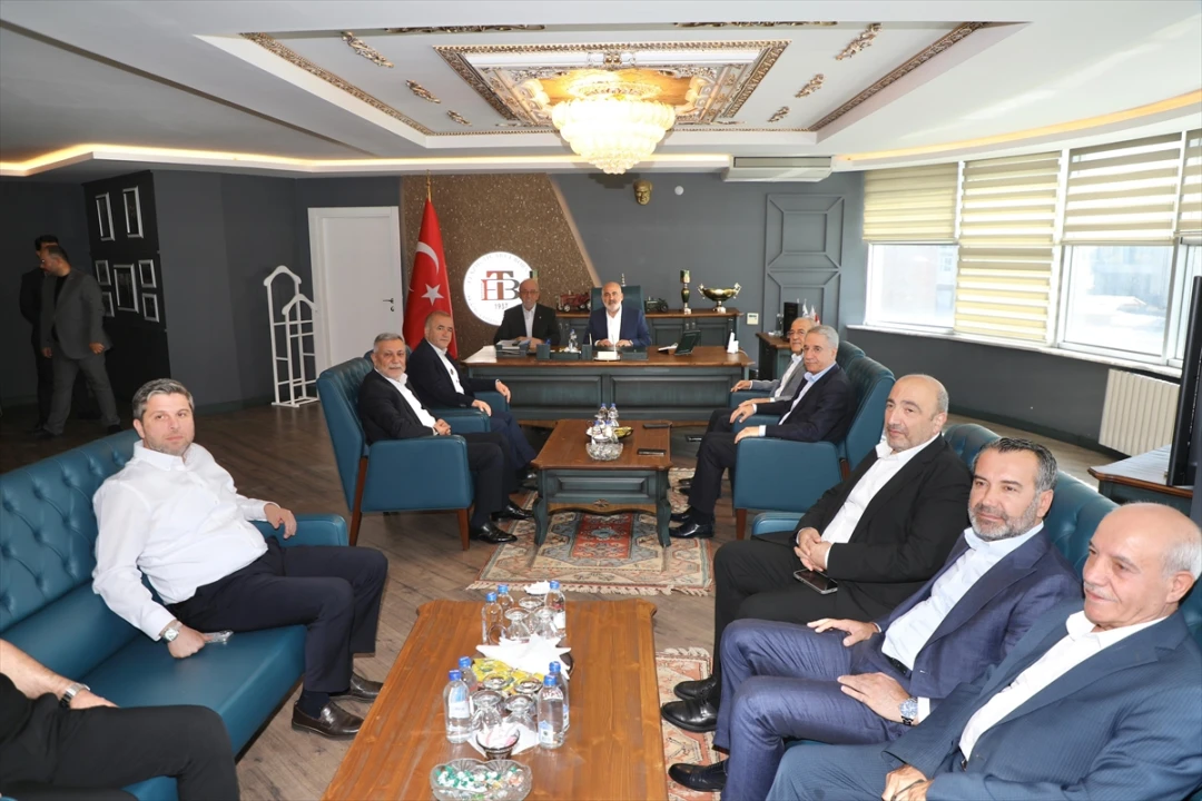 Bakan Yardımcılarının Elazığ Çıkarması Dikkat Çekti