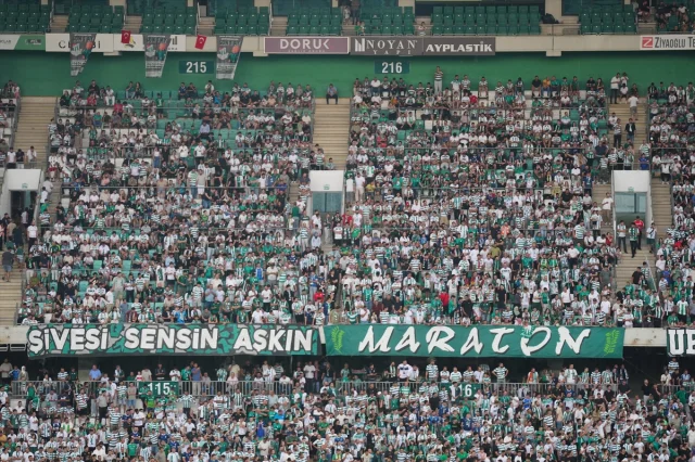 Bursaspor ve Eskişehirspor'dan Anlamlı Karşılaşma: Doğa İçin Tek Yürek