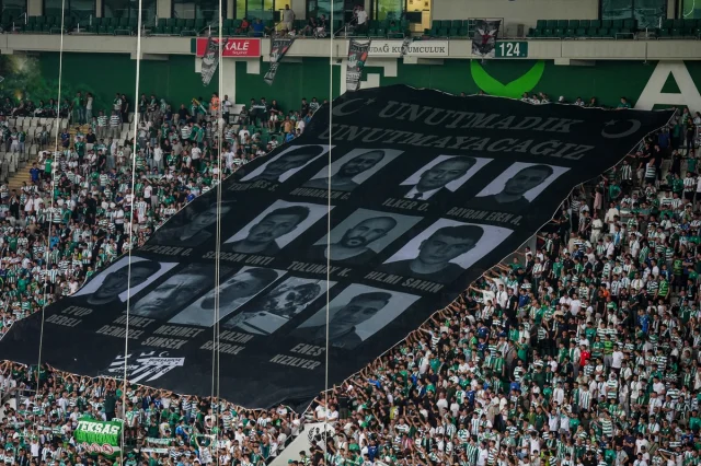 Bursaspor ve Eskişehirspor'dan Anlamlı Karşılaşma: Doğa İçin Tek Yürek