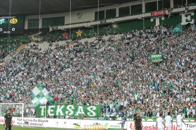 Bursaspor ve Eskişehirspor'dan Anlamlı Karşılaşma: Doğa İçin Tek Yürek