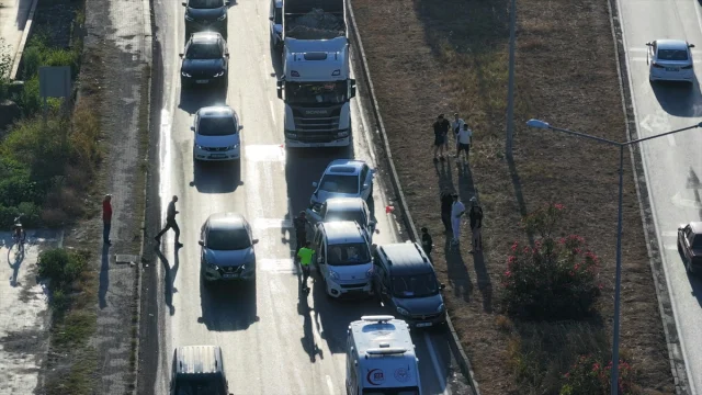 Samsun’da Zincirleme Kaza Trafiği Kilitledi