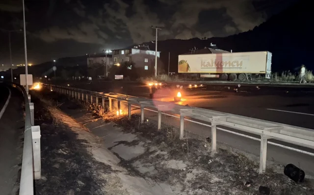 Samsun'da Dev Yangın: Kimyasal Yüklü Tır Yolda Alev Aldı