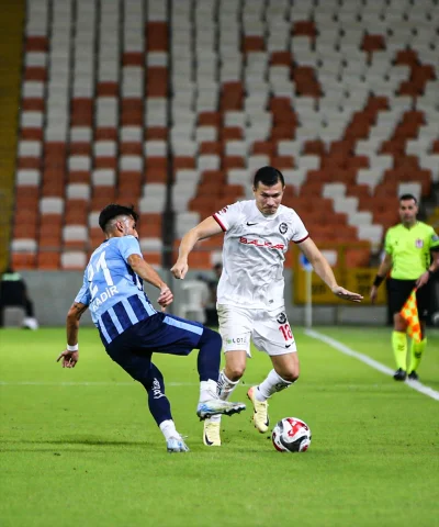 Trendyol 1. Lig Mücadelesinde Çorum FK'dan Adana Demirspor'a Ağır Yenilgi