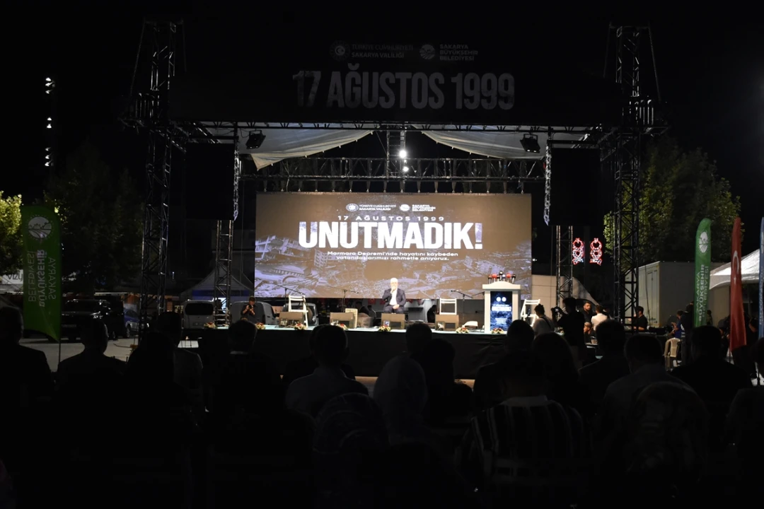 Sakarya'da Unutulmayan Depremin Anlamlı Anması