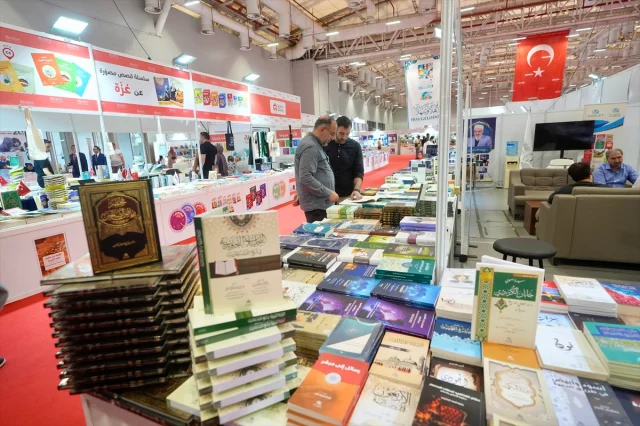 İstanbul'da Arapça Kitap Fuarı'na Beklenmedik İlgi