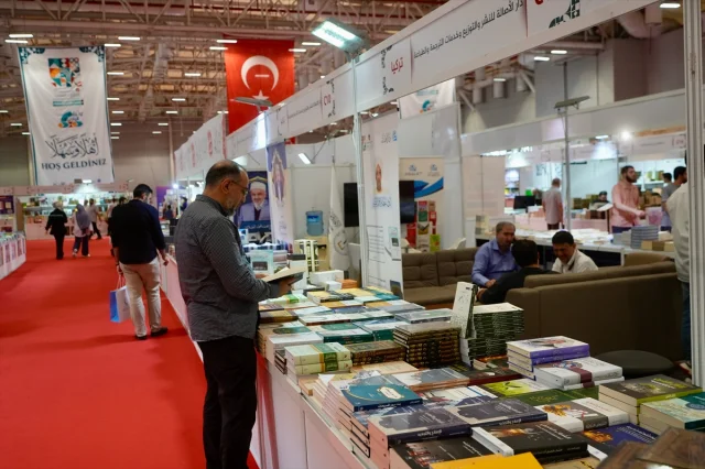 İstanbul'da Arapça Kitap Fuarı'na Beklenmedik İlgi