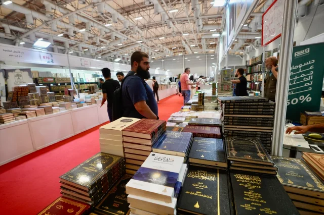 İstanbul'da Arapça Kitap Fuarı'na Beklenmedik İlgi