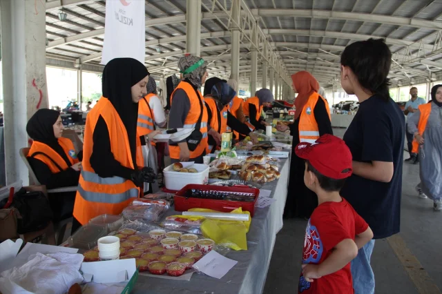 Kayseri'de Gazzelilere Destek: Yardım Kermesi Büyük İlgi Gördü