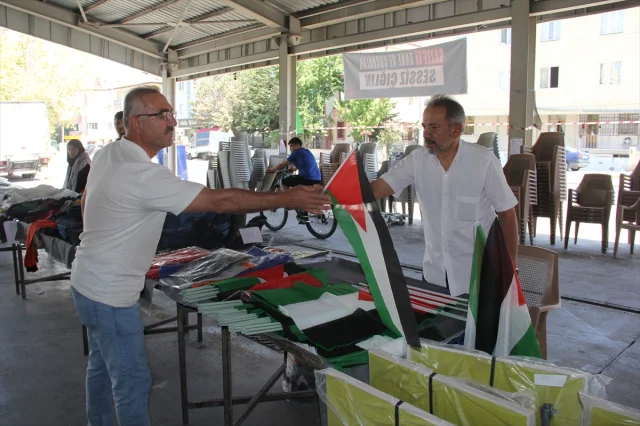 Kayseri'de Gazzelilere Destek: Yardım Kermesi Büyük İlgi Gördü
