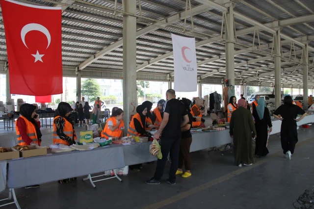 Kayseri'de Gazzelilere Destek: Yardım Kermesi Büyük İlgi Gördü