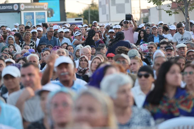 Özgür Özel'in Hacı Bektaş Veli'den İlham Alarak Verdiği Mesajlar Dikkat Çekti
