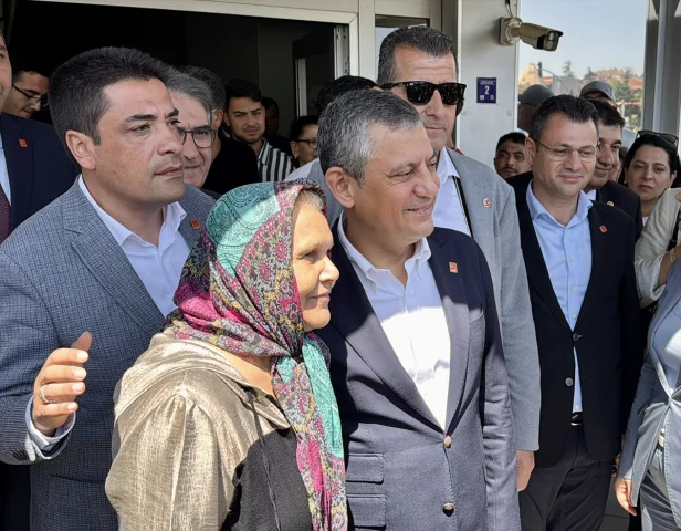 Özgür Özel Kırşehir'de Vatandaşlarla Bir Araya Geldi