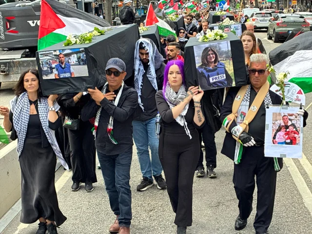 İsveç'te İsrail'in Filistin'e Yönelik Saldırıları Büyük Protestoya Sahne Oldu