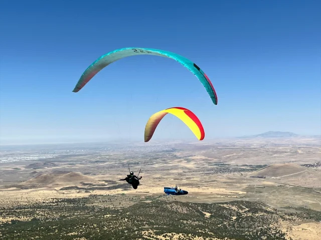 Aksaray Gökyüzünde: Yamaç Paraşütü Dünya Kupası'nda Heyecan...