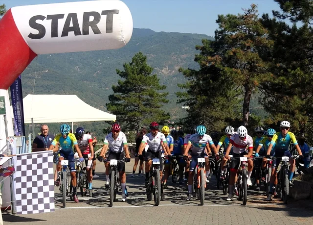 Yenice Kupası Dağ Bisikleti Yarışı Adrenalin Dolu Anlara Sahne Oldu