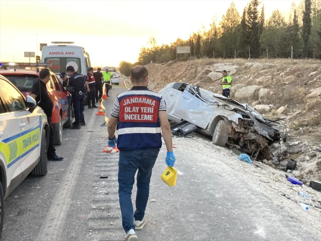 Gaziantep'te Vahim Trafik Kazası Can Aldı